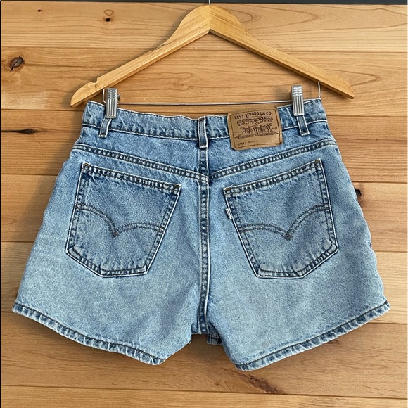 Levi's Pants - Levi’s 950 high waist relax fit shorts button down
